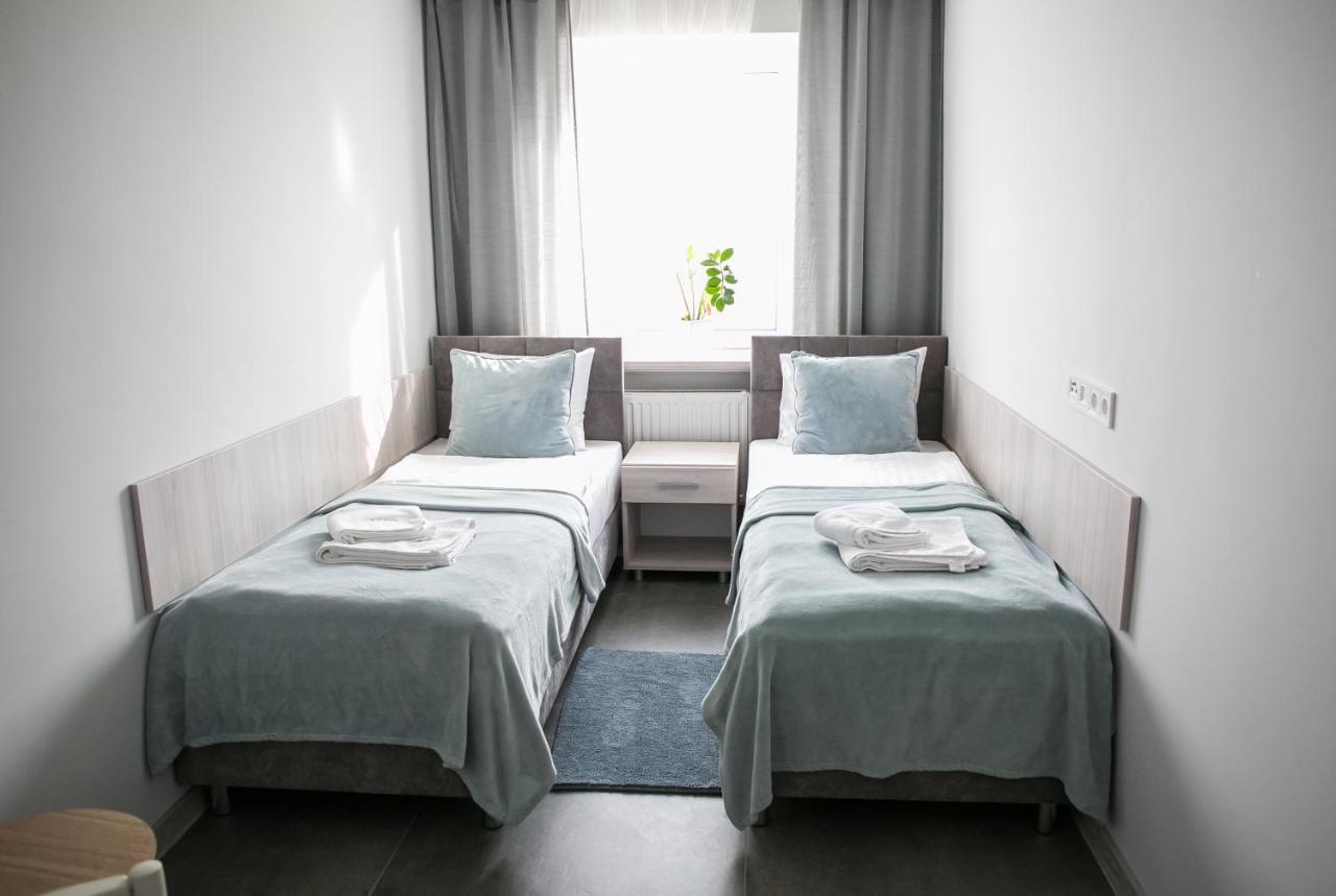 Hotel Greys Polonia Засутово Екстер'єр фото